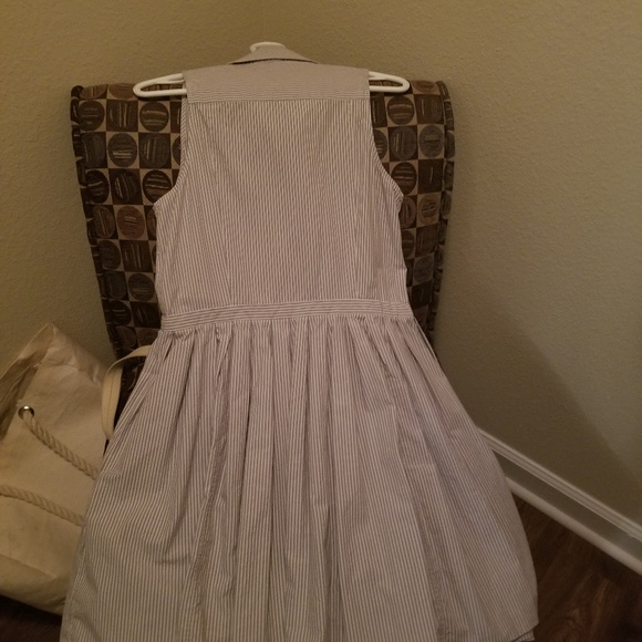 Dress - Picture 3 of 4